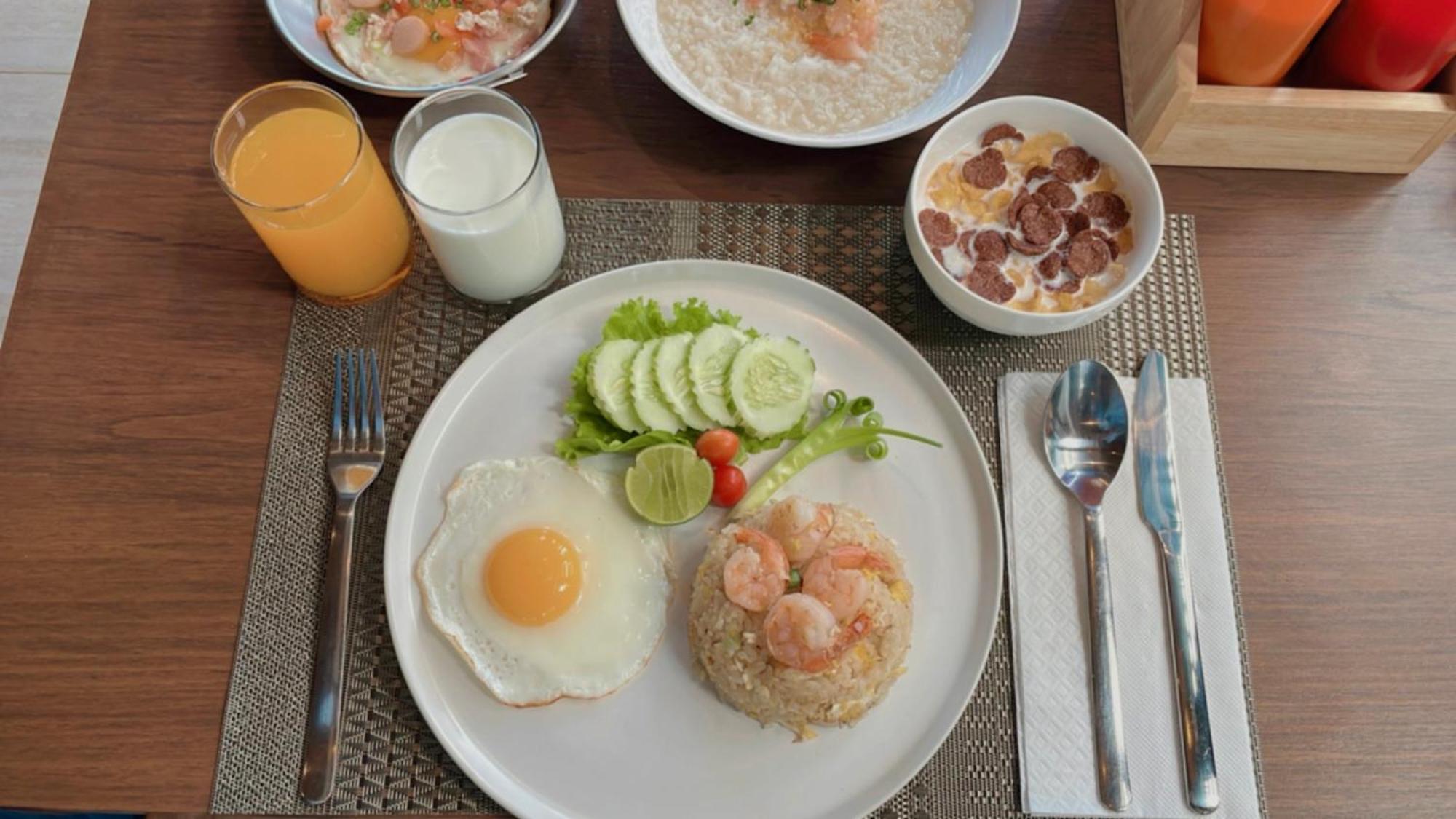 Sareeviengping Hotel Chiangmai เชียงใหม่ ภายนอก รูปภาพ