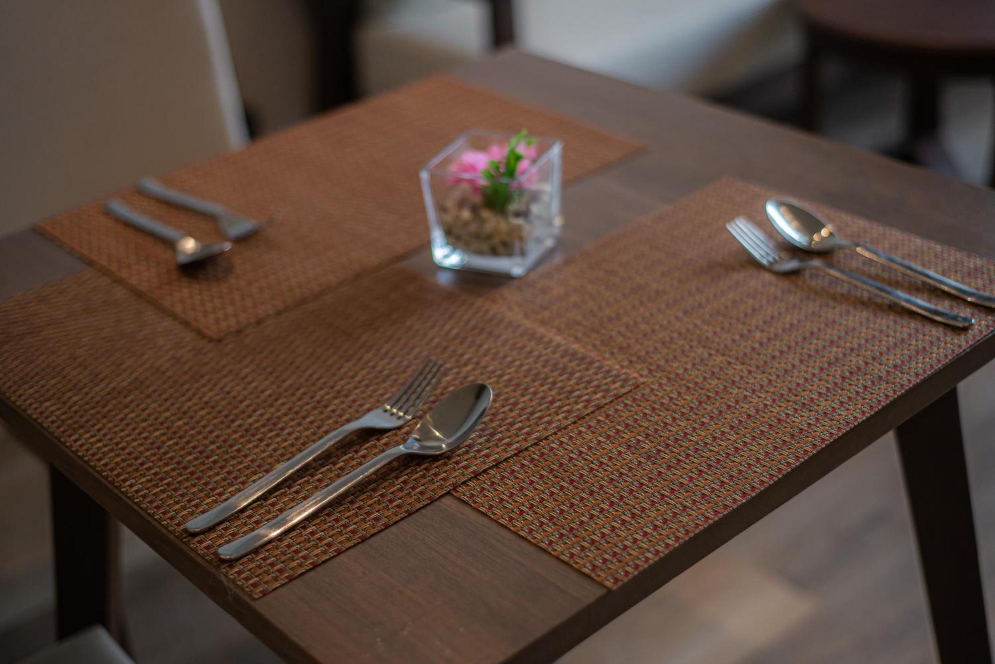 Sareeviengping Hotel Chiangmai เชียงใหม่ ภายนอก รูปภาพ